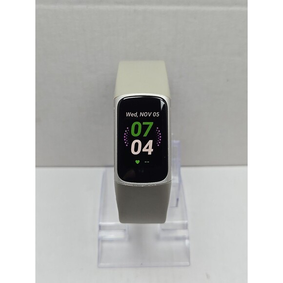 Fitbit Charge 5 Fitness Tracker GPS SpO2 Sleep Monitor Activity No Charger Watch - Picture 1 of 10